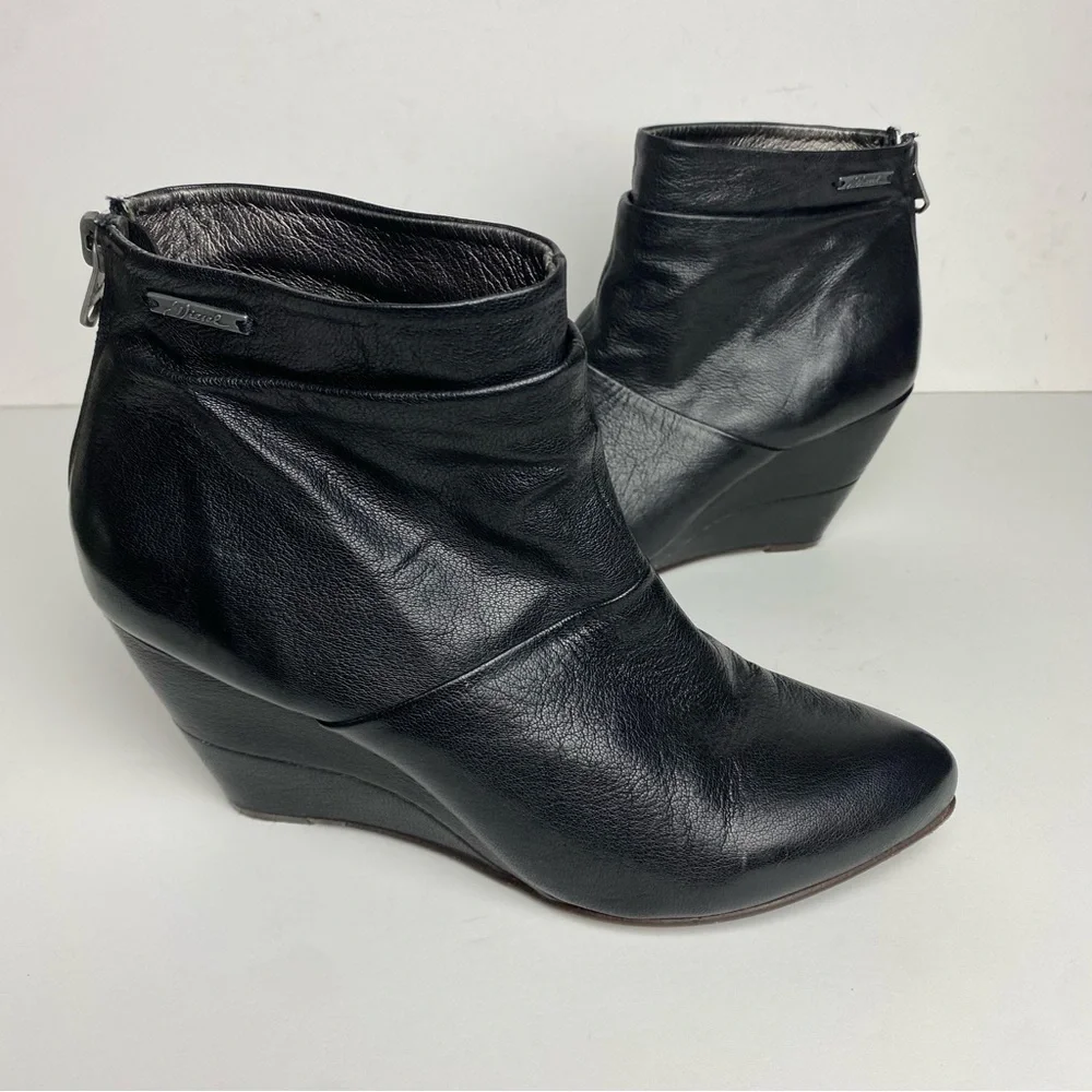 Diesel Black Leather Women's Wedge Booties Size 38/7.5 - Picture 4 of 10